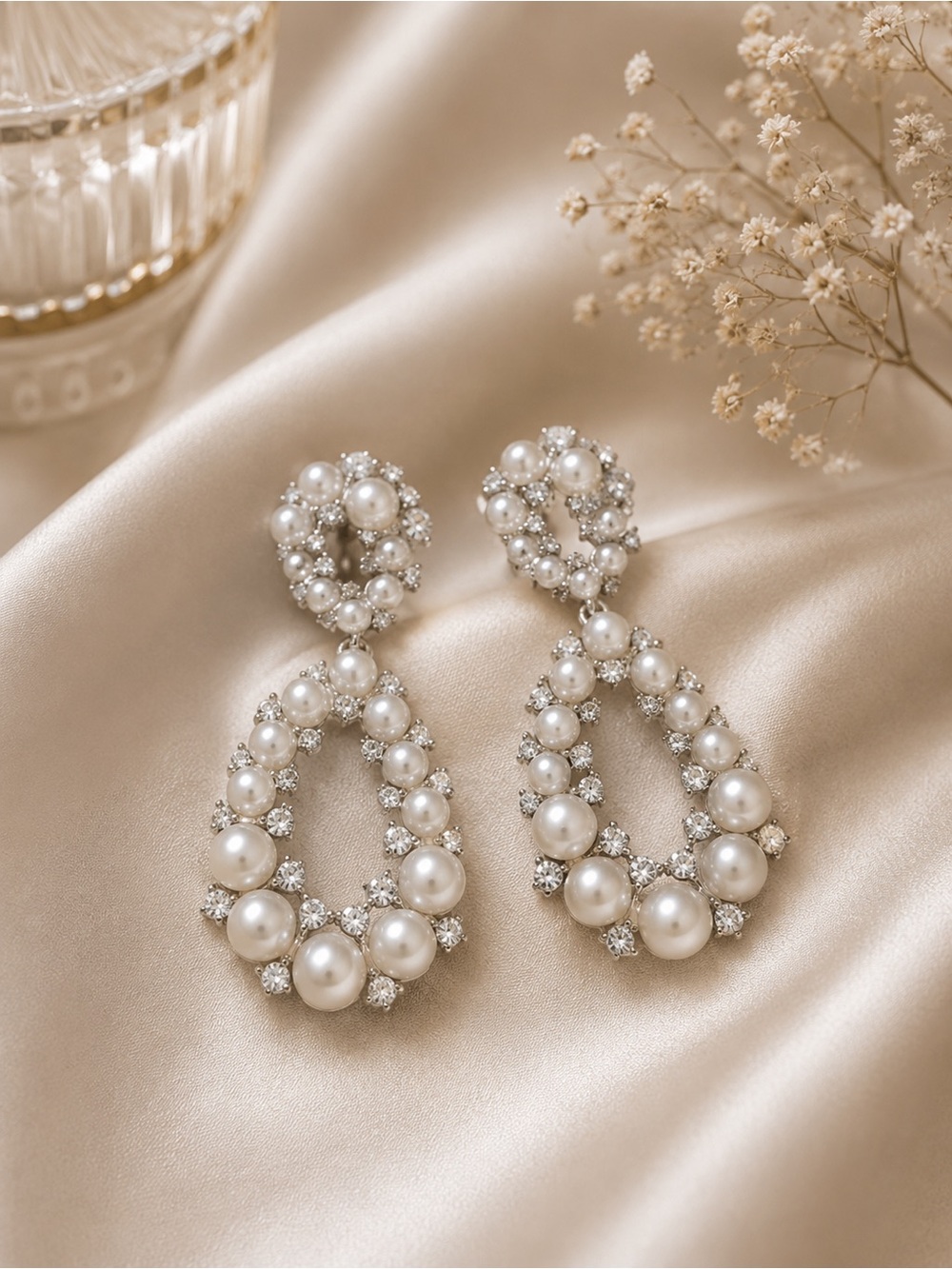 Gorgeous pearl dangle earring with CZs
